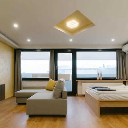 Neues In Lage, Free Parking Max 1,65m Hoehe Und 1,8m Breite