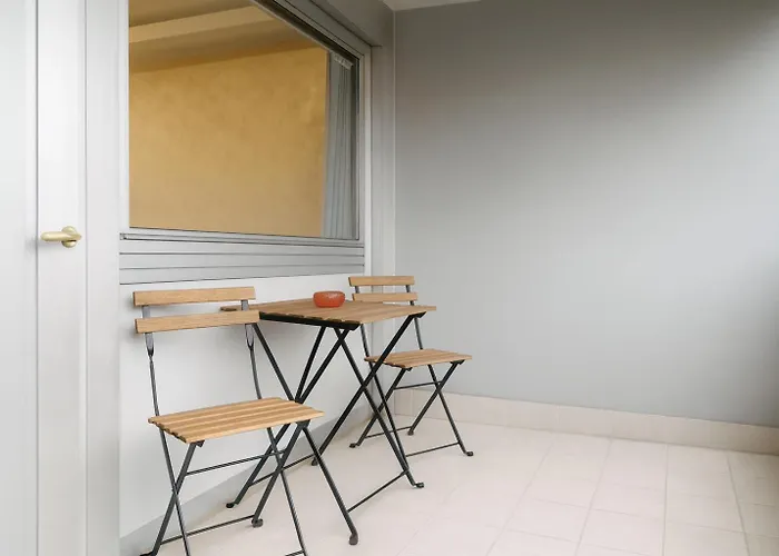 Neues In Lage, Free Parking Max 1,65m Hoehe Und 1,8m Breite Appartement