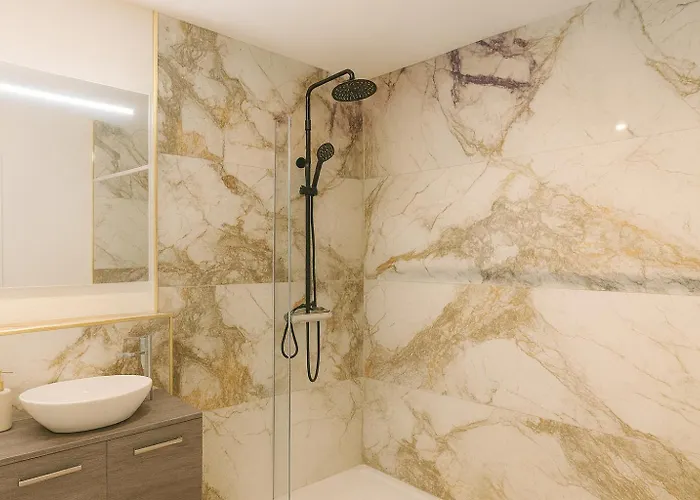 Neues In Lage, Free Parking Max 1,65m Hoehe Und 1,8m Breite